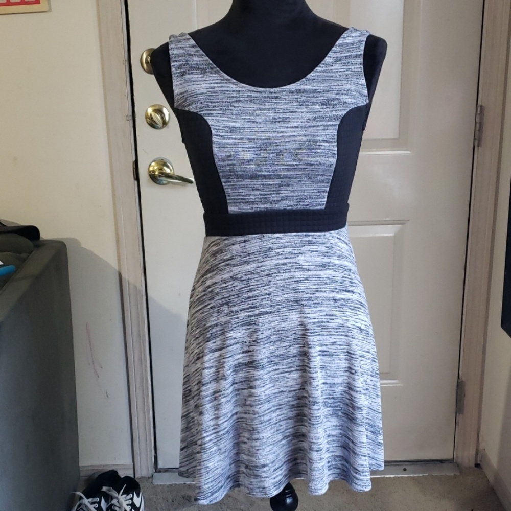 💚Xhilaration Gray Dress